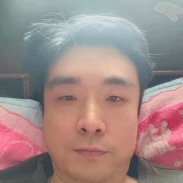43岁岁河南单身帅哥 - 吕梁吉缘网