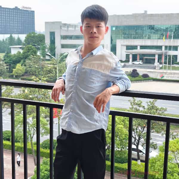 29岁岁湖南单身帅哥 - 吕梁吉缘网